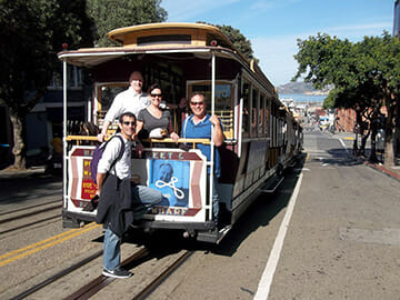 Walk, run or jump on a cable car