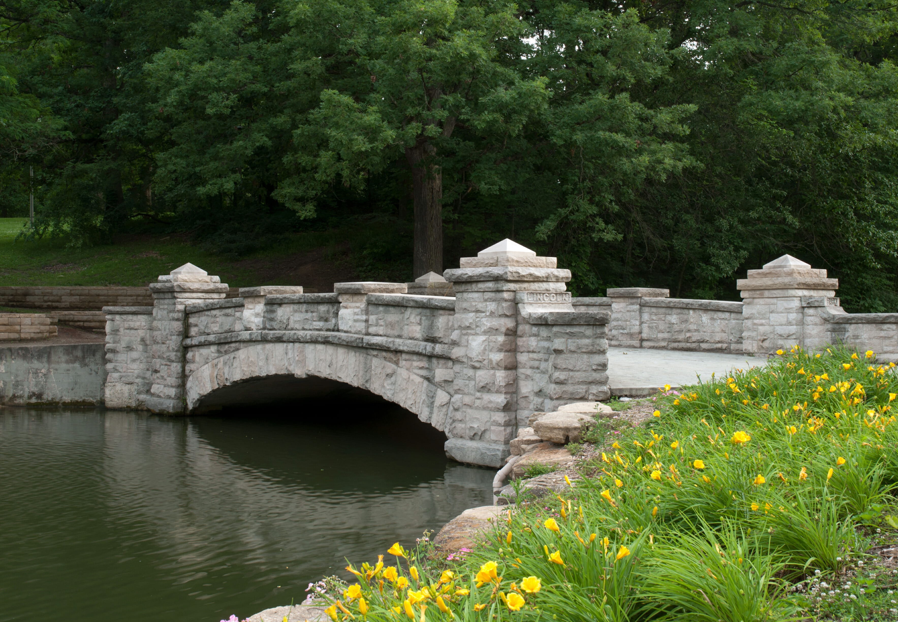 Visit scenic sites during team building activities in Springfield Illinois